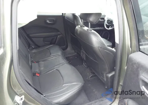 2018 Jeep Compass Latitude 4X4 from USA, damaged, VIN 3C4NJDBB4JT397967